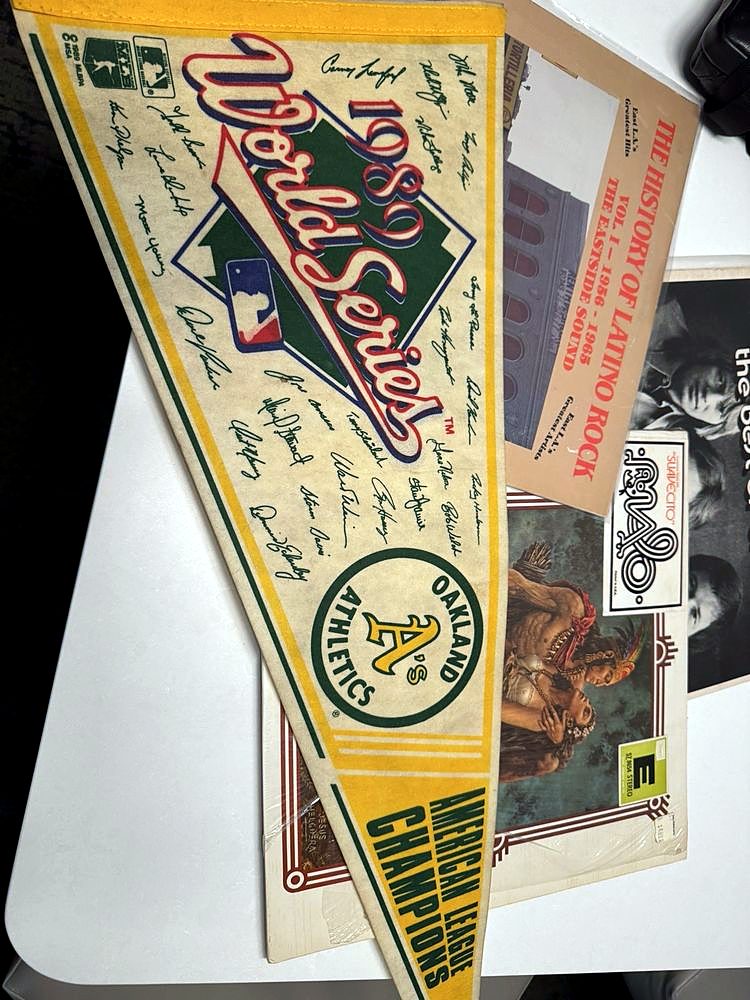 A 1989 World Series pennant